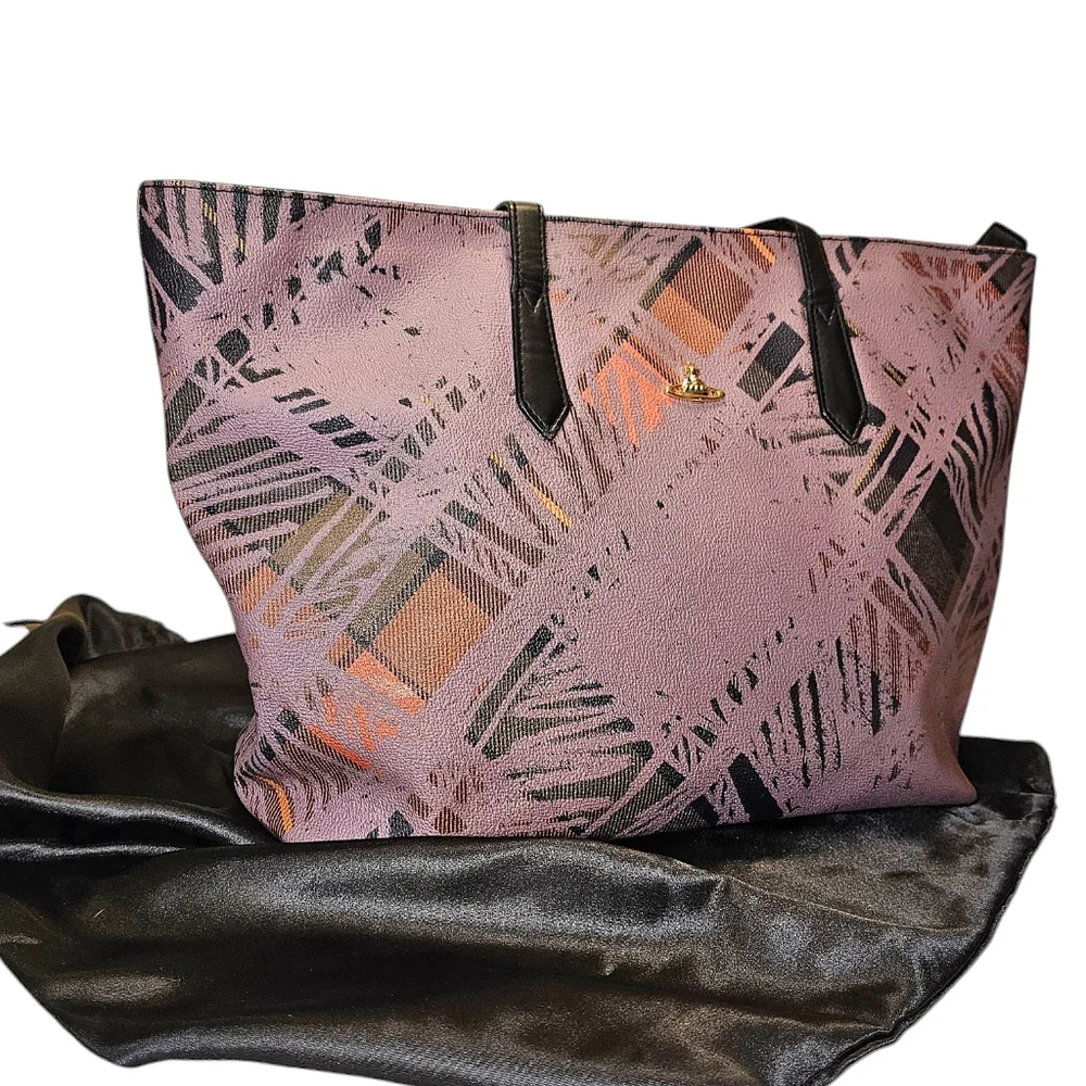 VIVIENNE WESTWOOD TOTE - Picture 15 of 15
